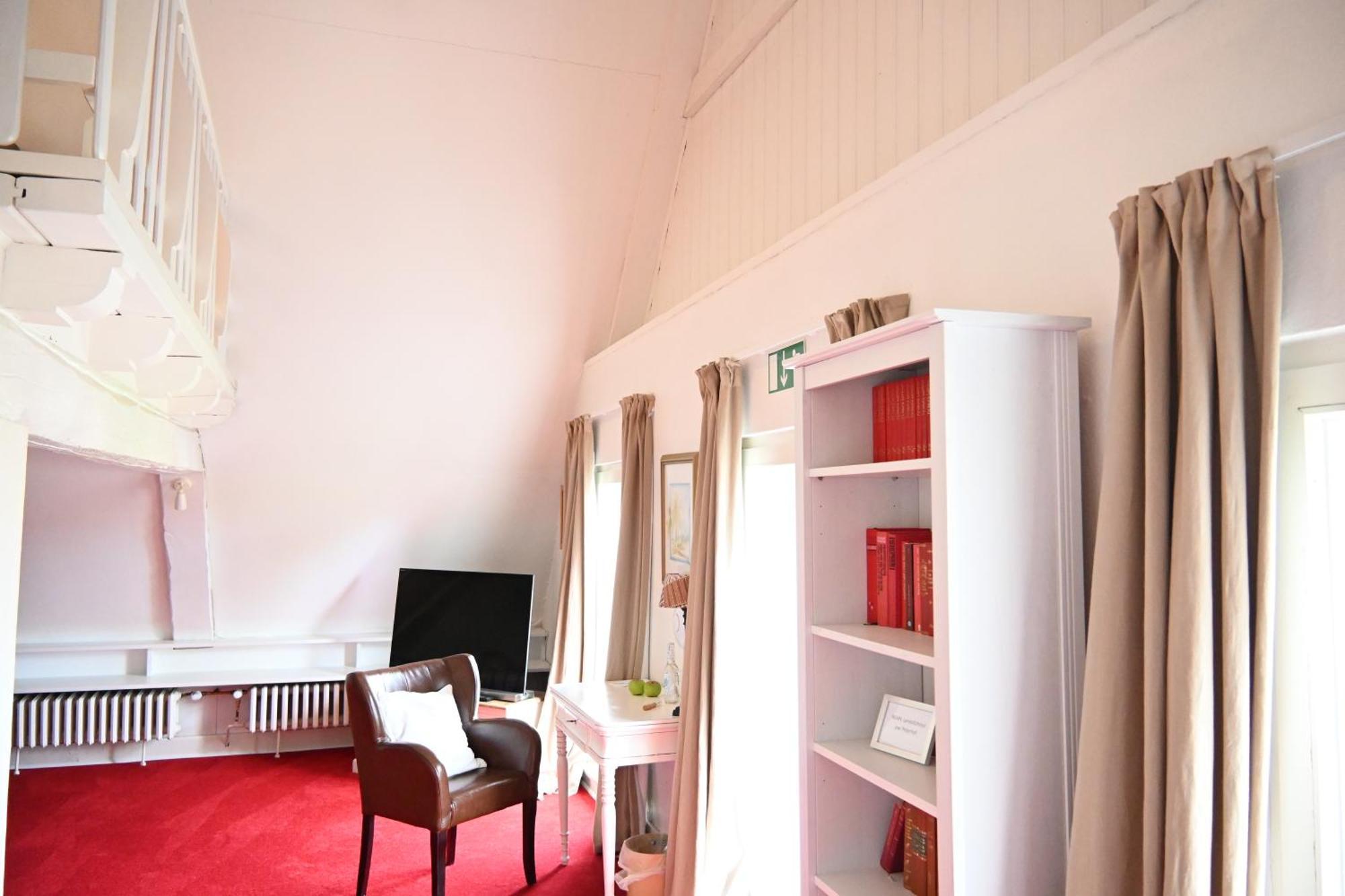 Landsitzhotel Und Seminarium Peterhof Hodorf Kültér fotó