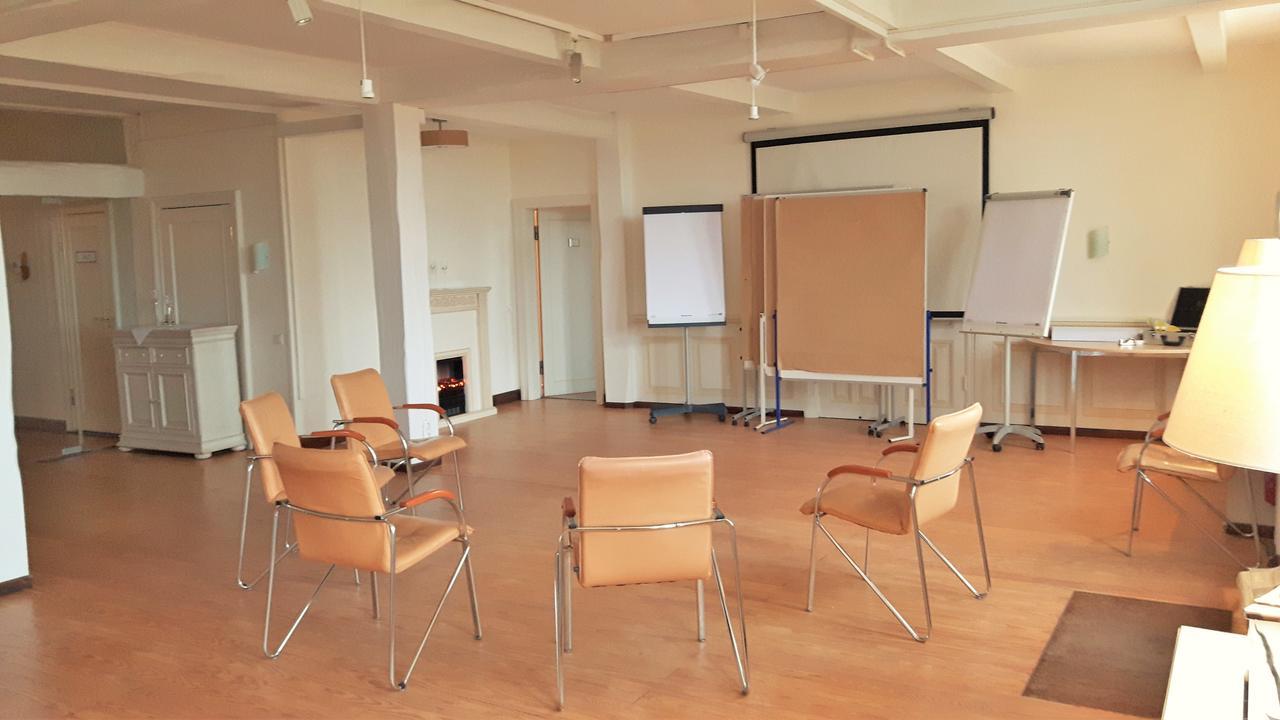 Landsitzhotel Und Seminarium Peterhof Hodorf Kültér fotó